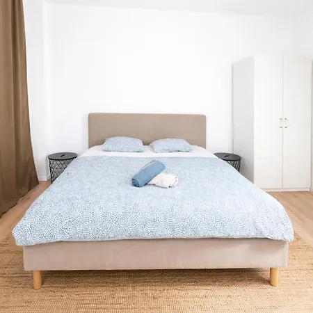 Apartment R36 In Center